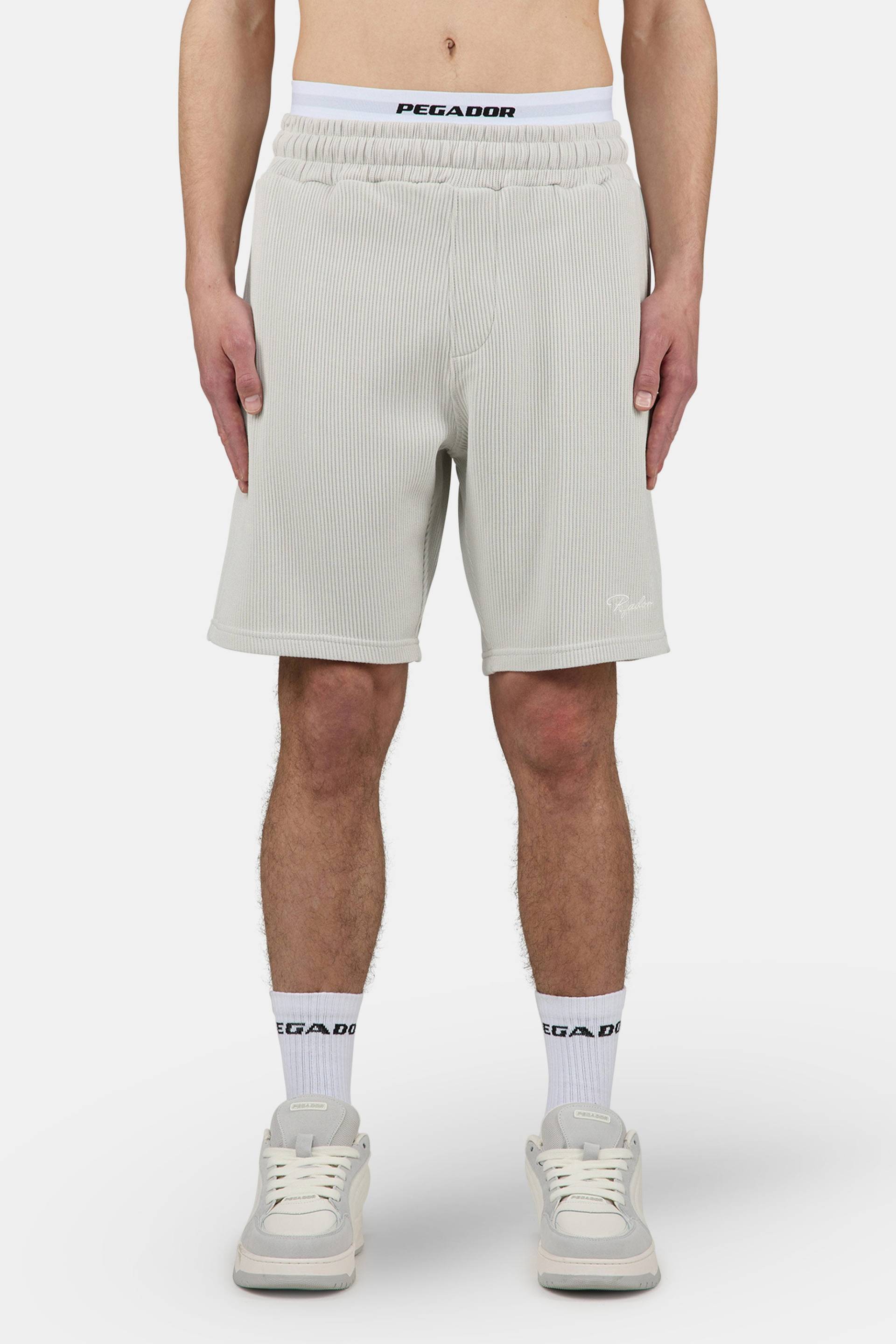 Signar Heavy Rib Shorts Washed Pure Grey Unbleached von PEGADOR®