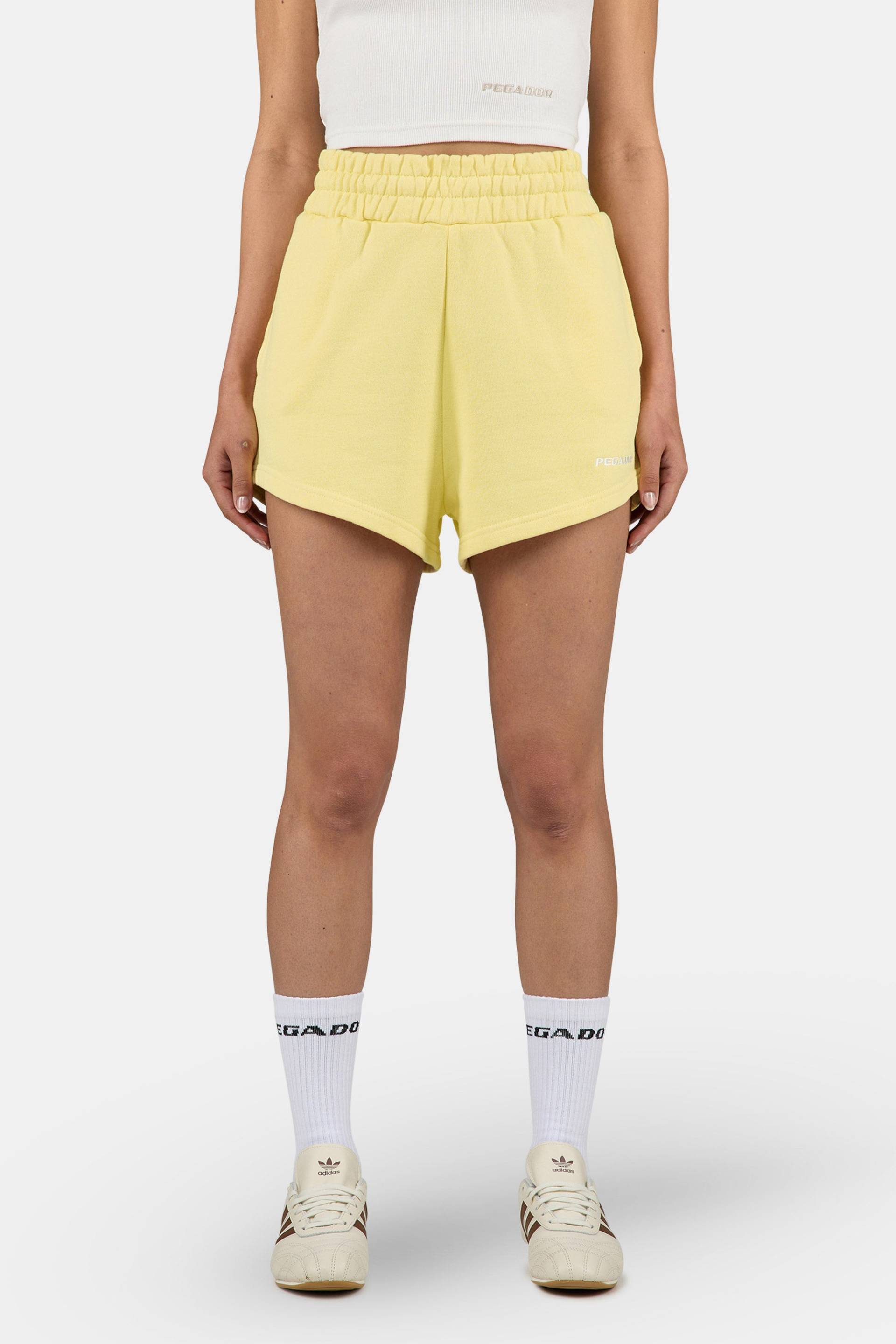 Wiluna High Waisted Sweat Shorts Washed Soft Yellow White von PEGADOR®