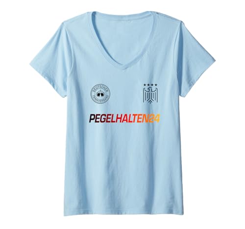 Damen PEGELHALTEN 24 - SAUFTRIKOT X Malle Trikot Deutschland Bier T-Shirt mit V-Ausschnitt Damen PEGELHALTEN 24 - SAUFTRIKOT X Malle Trikot Deutschland Bier T-Shirt mit V-Ausschnitt von PEGEL HALTEN DEUTSCHLAND Mallorca. Lecker Bierchen
