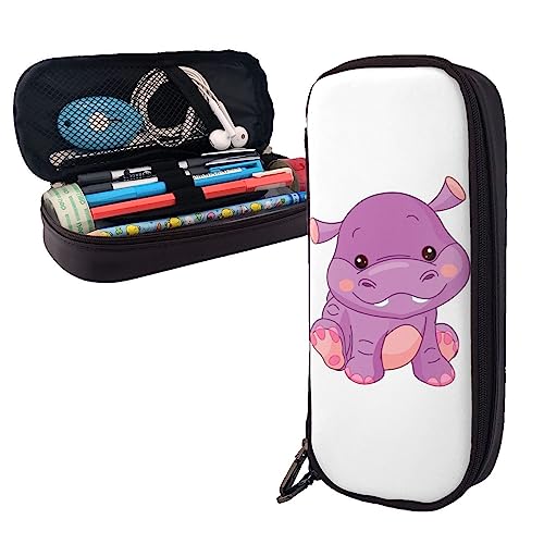 Cartoon lila Nilpferd Bleistift Fall Große Kapazität Leder Bleistift Beutel Tragbare Bleistift Tasche mit Reißverschluss für Büro Organizer, Schwarz , Einheitsgröße, Federmäppchen von PEIXEN