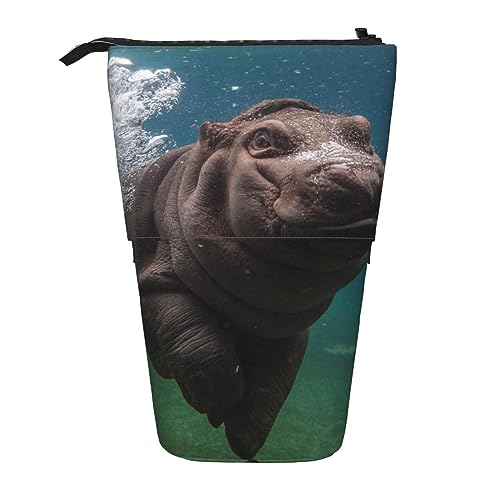 Diving Hippo Print Pencil Case Standing Pencil Bag Telescopic Pen Holder Cute Pencil Pouch Pop up Pencil Box Cosmetics Bag for Women Men, Schwarz , Einheitsgröße, Reisen von PEIXEN