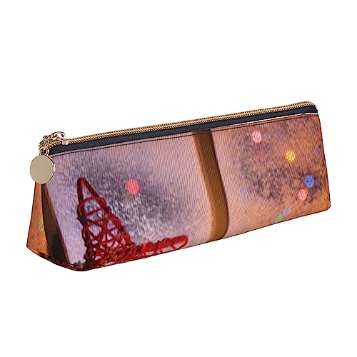 Merry Christmas Candle Pencil Case Leather Pencil Pouch Portable Cosmetic Bag Triangle Pen Bag Storage Bag for Work Office Travel, weiß, Einheitsgröße von PEIXEN