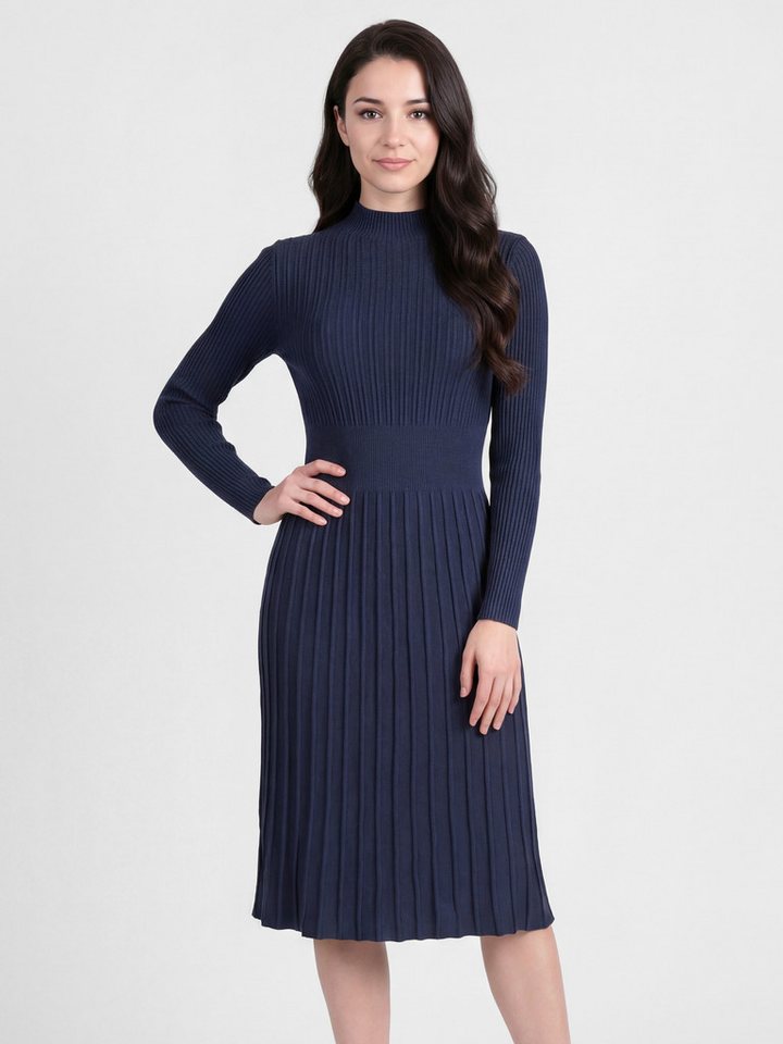 PEKIVESSA Strickkleid Midikleid tailliert weicher Strick mit ausgestelltem Rockteil von PEKIVESSA