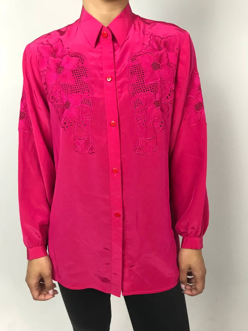 70Er Jahre Bluse Mit Blumenstickerei von PENAFLORIUM