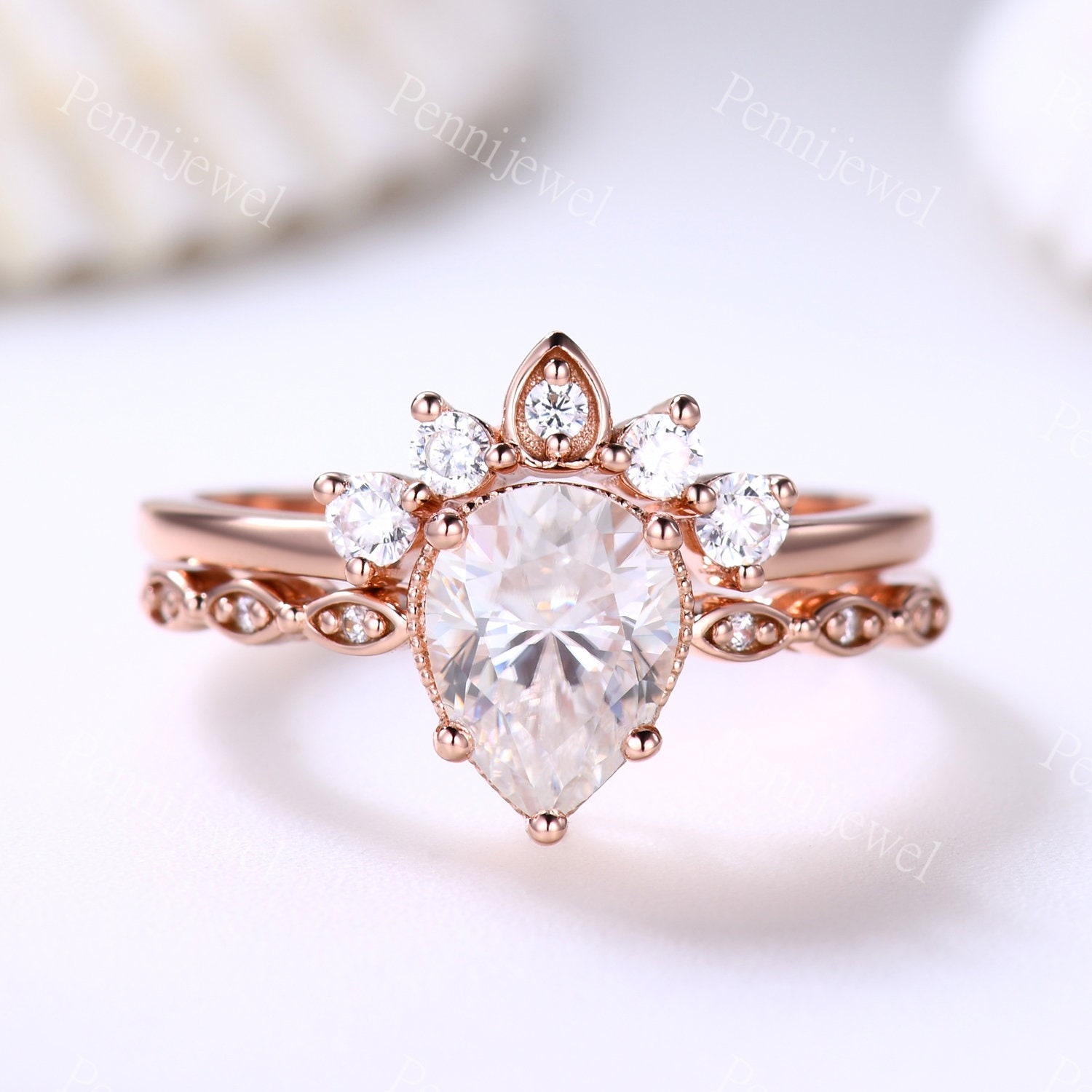 6x8mm Pear Cut Moissanit Ring Set, Rose Gold Diamant Ehering, 2stk Verlobungsring, Geschwungener Passendes Band von PENNIjewel