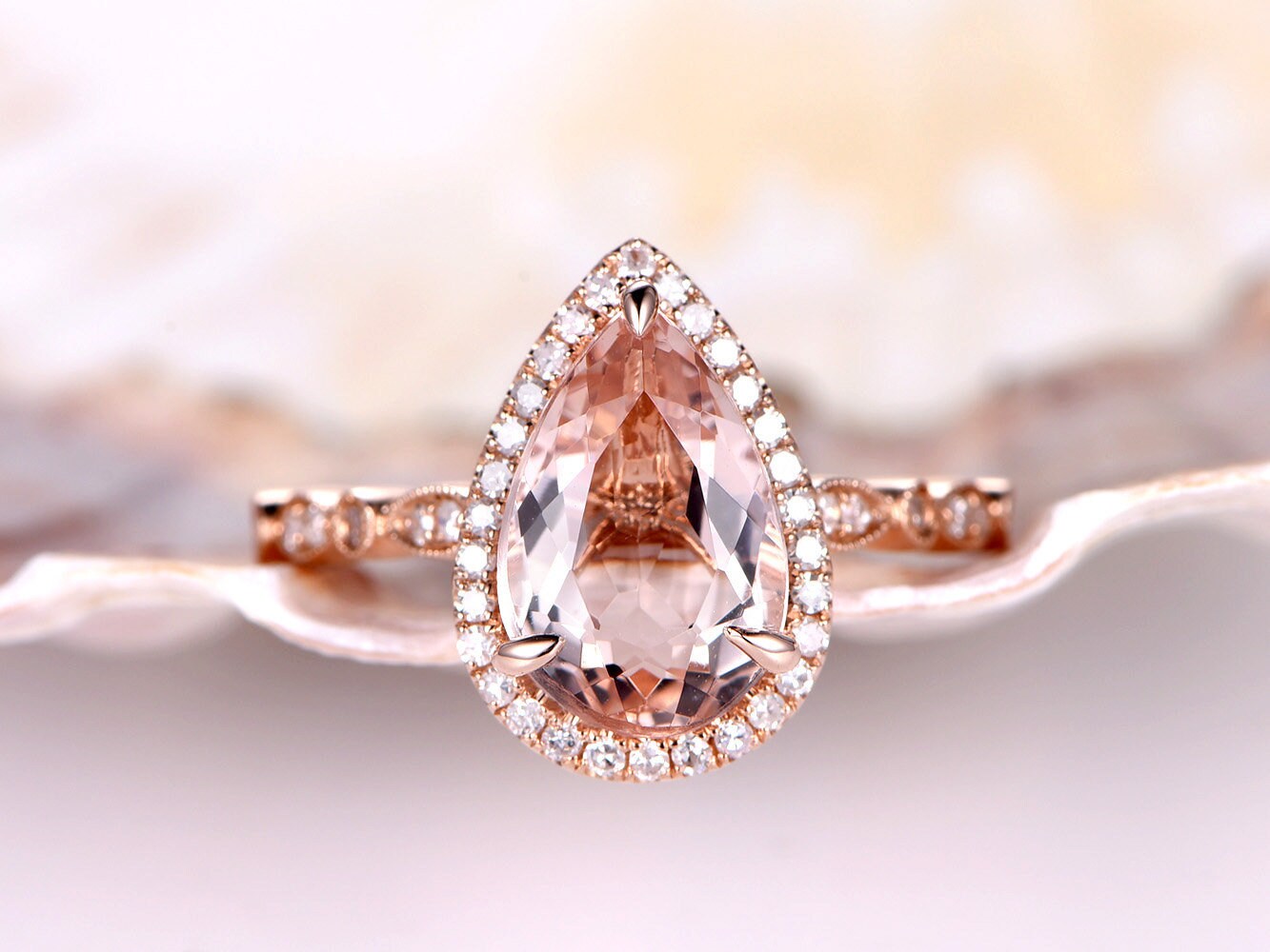 8x12mm Pear Cut Morganit Engagemrnt Ring, Art Deco Diamant Ehering, Roségold Halo Versprechensring, 2, 8 Karat Ring von PENNIjewel