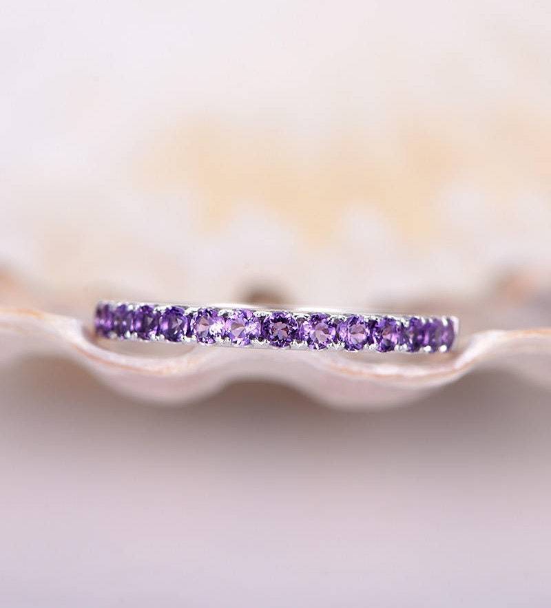 Amethyst Ehering Ring 14K Weiß Gold Halb Ewigkeit Verlobungsring Stapeln Passende Band Jubiläum Natur Edelstein von PENNIjewel