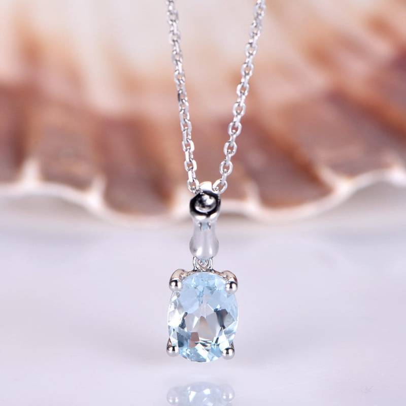 Aquamarin Halskette Für Frauen Weißgold Anhänger 6x8mm Oval Geschnitten Natürliche Vvs Edelstein Verehrung Geschenk 18 K Handgefertigte Schmuck von PENNIjewel
