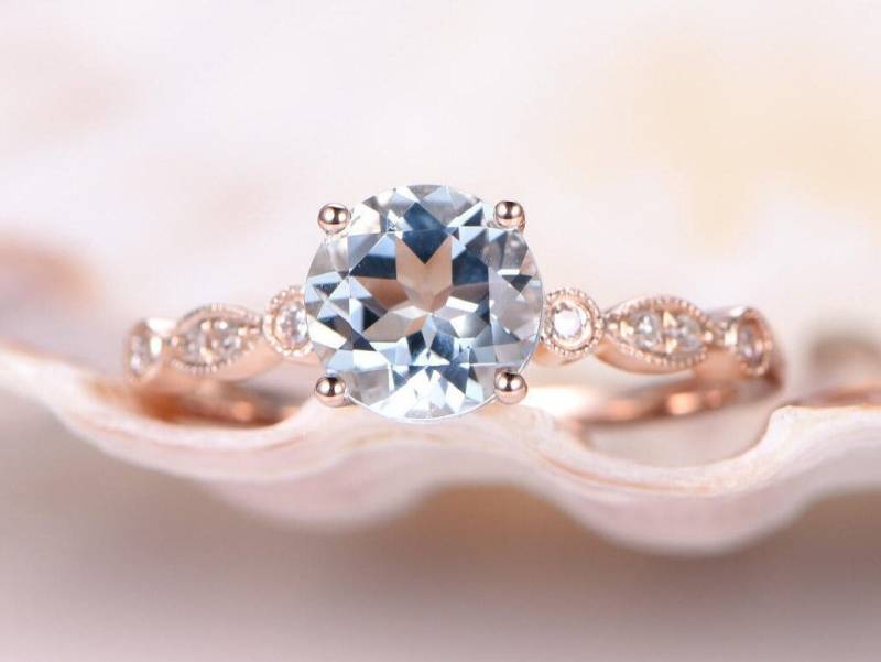 Aquamarin Verlobungsring Natürlicher Ring Rundschliff Schmuck 14K Roségold Miligrain Style Brautring Geschenk von PENNIjewel