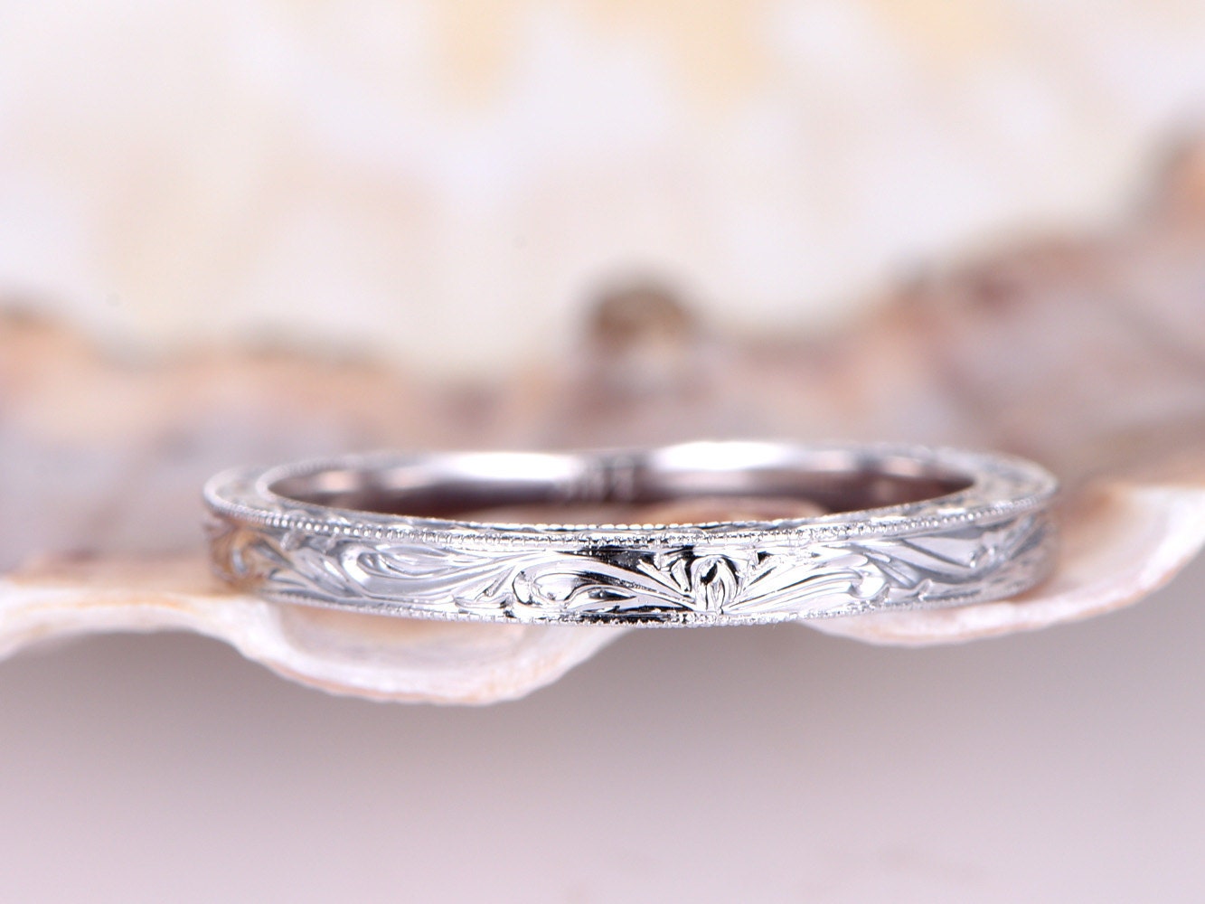 Ehering Carving Trauring 14K Weißgold Ring Schlichtes Goldband Brautring Jahrestagsring Gravur Für Individuelle Kundenschmuck von PENNIjewel