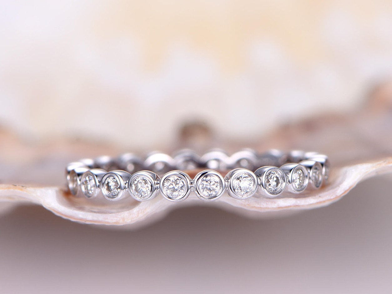 Lünette Set Diamant Ehering Solid 14K Weißgold Full Eternity Ring Verlobungsring Stapeln Passende Band Jubiläumsring von PENNIjewel