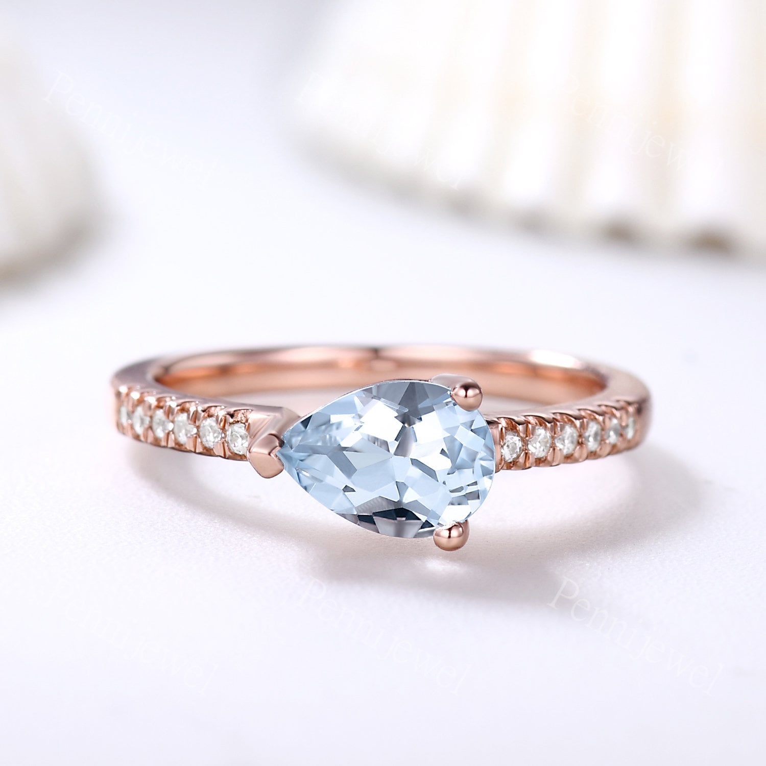 Natürlicher Pear Cut Aquamarin Jahrestag Ring 14K Roségold Diamant Stapelring März Geburtsstein Frauen Braut von PENNIjewel