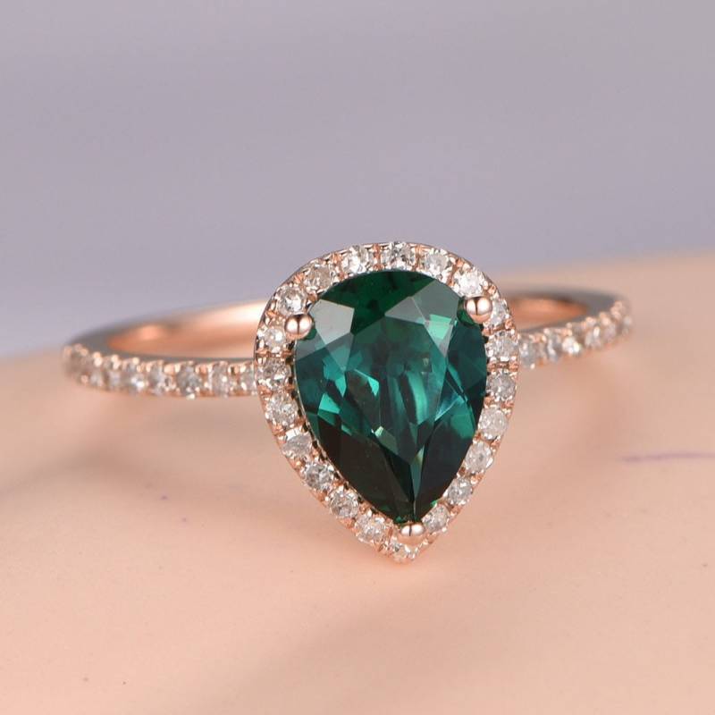 Pear 8x6mm Smaragd Verlobungsring Moissanit Hochzeitsband Massiv 14K Rosegold Band Green Lab Erstellt Edelstein Braut Ring Stapelring von PENNIjewel