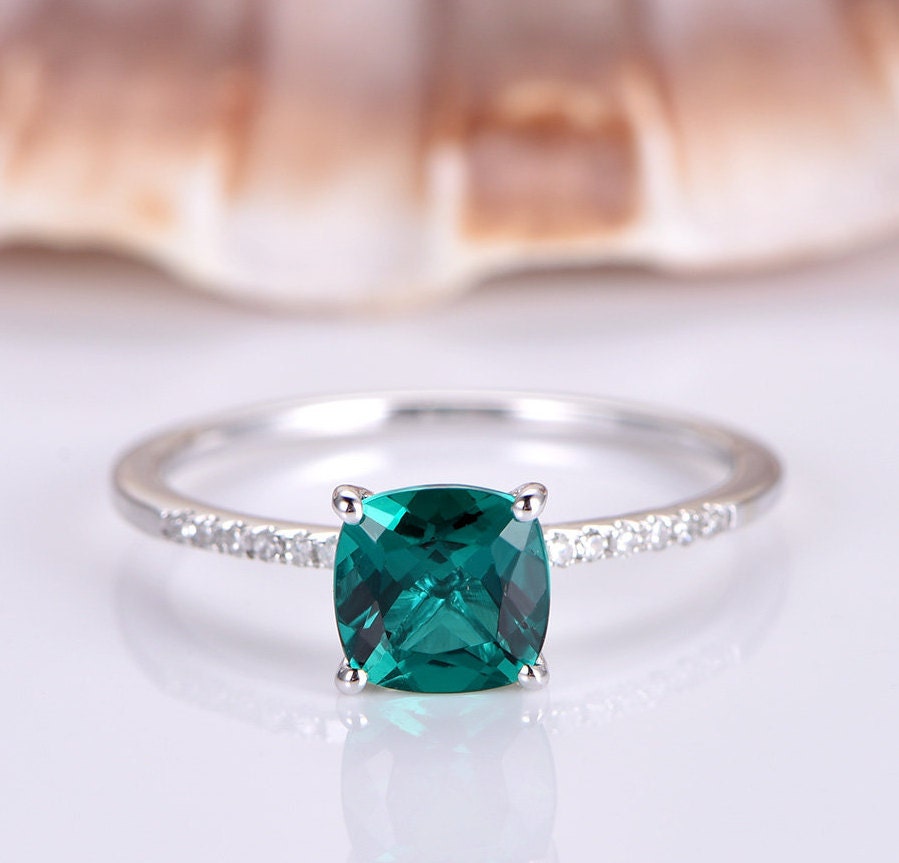 Smaragd Verlobungsring 6 Mm Kissenschliff Lab-Behandelter Solitärring Diamant Ehering 14K Weißgold Stapelbarer Ring von PENNIjewel