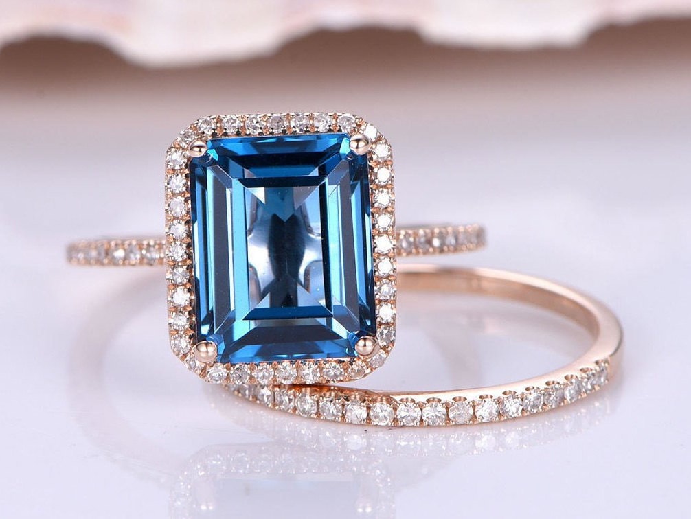 Topas Ring Set London Blautopas Verlobungsring Halb Ewigkeit Diamant Ehering 8x10mm Smaragdschliff Edelstein Massiv 14K Roségold von PENNIjewel