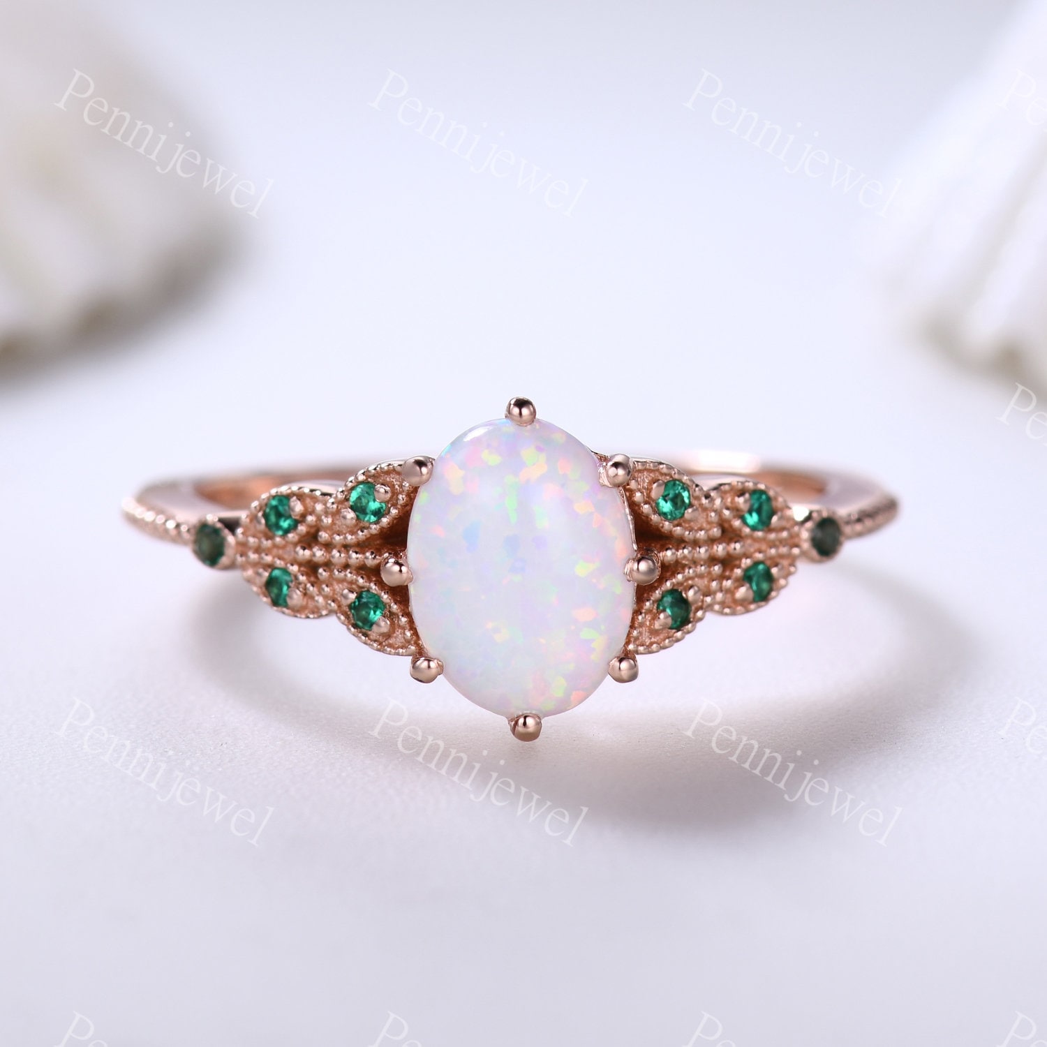 Vintage Weißer Opal Verlobungsring, Opal Smaragd Verlobungsring, Rosegold, 6x8mm Oval Cut Jahrestag Ring, Oktober Geburtsstein, Geschenk Für Sie von PENNIjewel