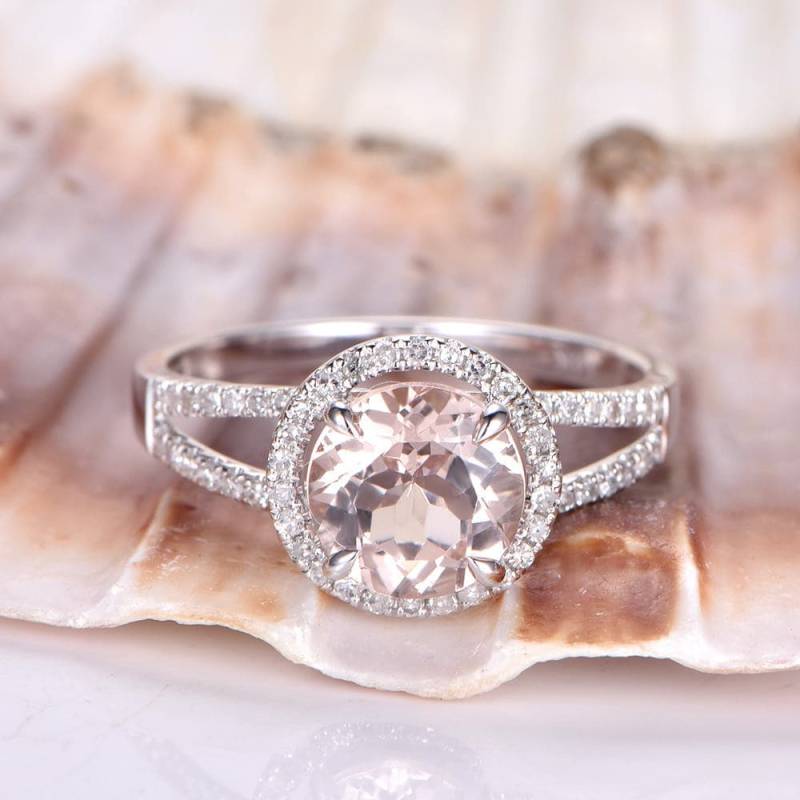 Weißgold Morganit Verlobungsring Frauen Diamant Ehering Split Schaft 8mm Rundschliff Stein Halo Versprechen Jahrestag Brautschmuck von PENNIjewel