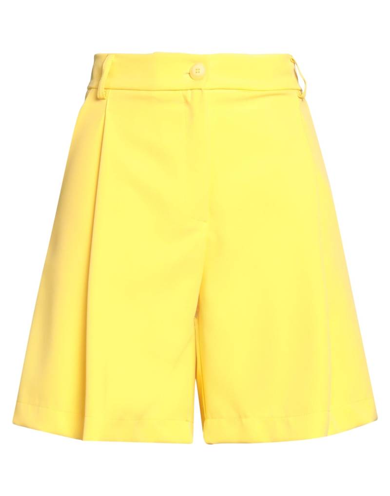 PEPEROSA Shorts & Bermudashorts Damen Gelb von PEPEROSA
