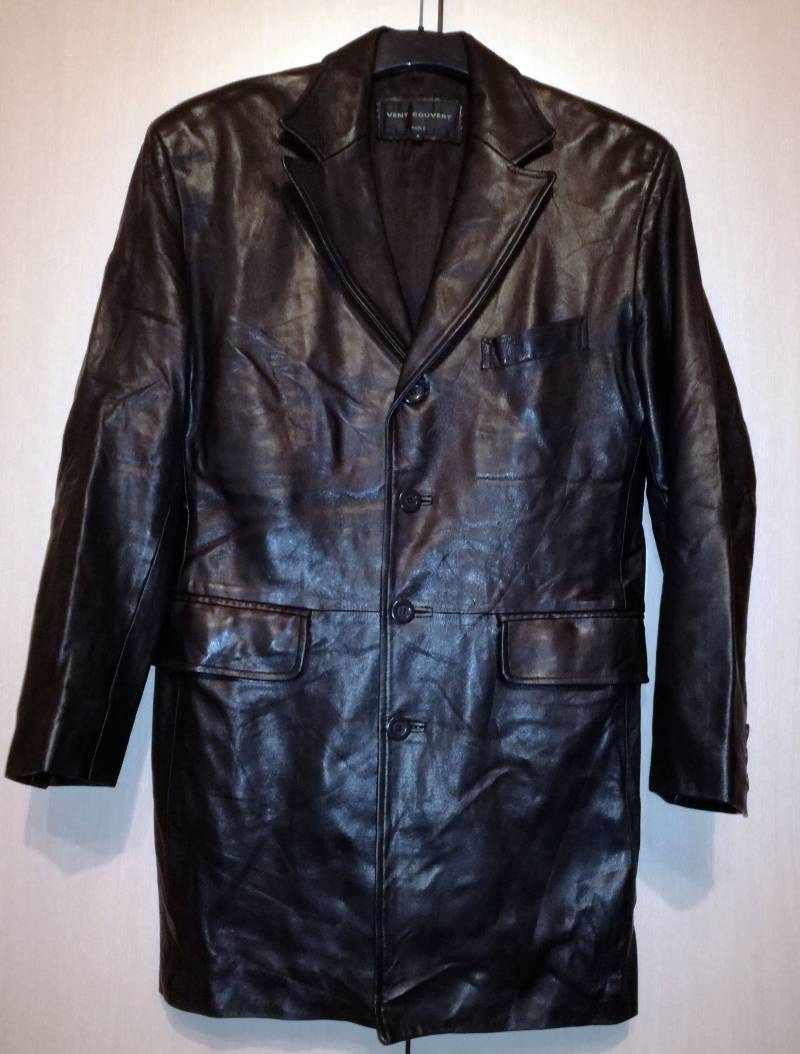 Ventcouvert Paris 890 Euro Modell Jone Made in France Weiche Schwarze Lammfell-Ledermantel-Jacke, Größe 48/Small von PEPINOLEATHER