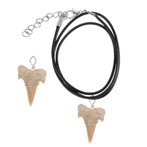 PEPLAYTAL Shark Tooth Anhänger mit Verstellbarem Lederband Handgefertigte Meeresfossil Deko Schmuckanhänger für DIY Halsketten Modisch und Vielseitig für Geschenkideen von PEPLAYTAL