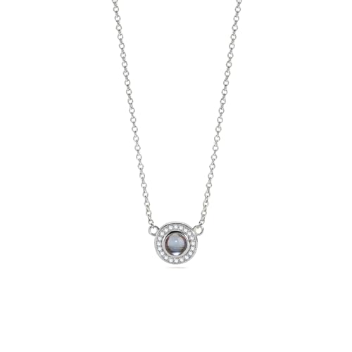 PERIMADE Personalisierte Halo-Foto-Projektions-Halskette mit Bild im Inneren, individueller Text und Liebe in 100 Sprachen, CZ-Charm-Anhänger, personalisierbarer 925er Sterlingsilber, Gedenkschmuck PERIMADE Personalisierte Halo-Foto-Projektions-Halskette mit Bild im Inneren, individueller Text und Liebe in 100 Sprachen, CZ-Charm-Anhänger, personalisierbarer 925er Sterlingsilber, Gedenkschmuck von PERIMADE