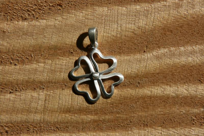 Kleeblatt Aus Silber, Klein Kleeblatt Aus Silber, Klein von PERLMUTTundMEHR