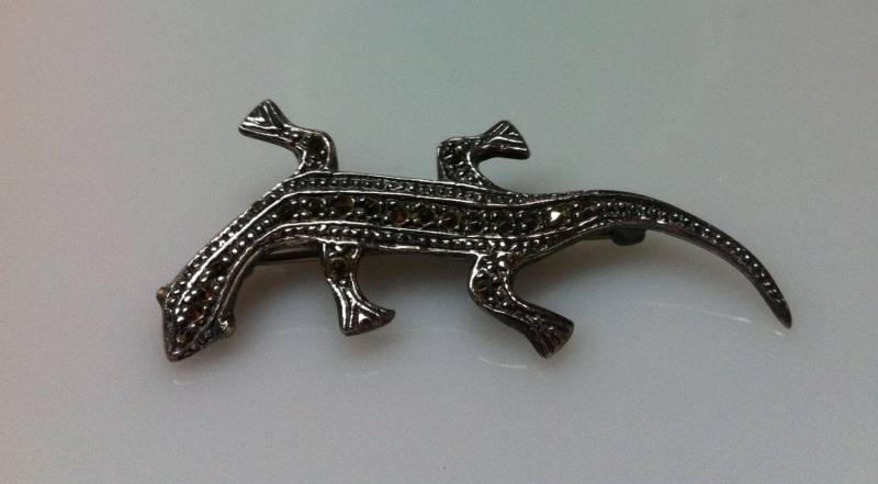 Vintage Sterling Silver Eidechsen Brosche, 5 cm Lang X 3/4 Zoll Breit Vintage Sterling Silver Eidechsen Brosche, 5 cm Lang X 3/4 Zoll Breit von PERSONALimage