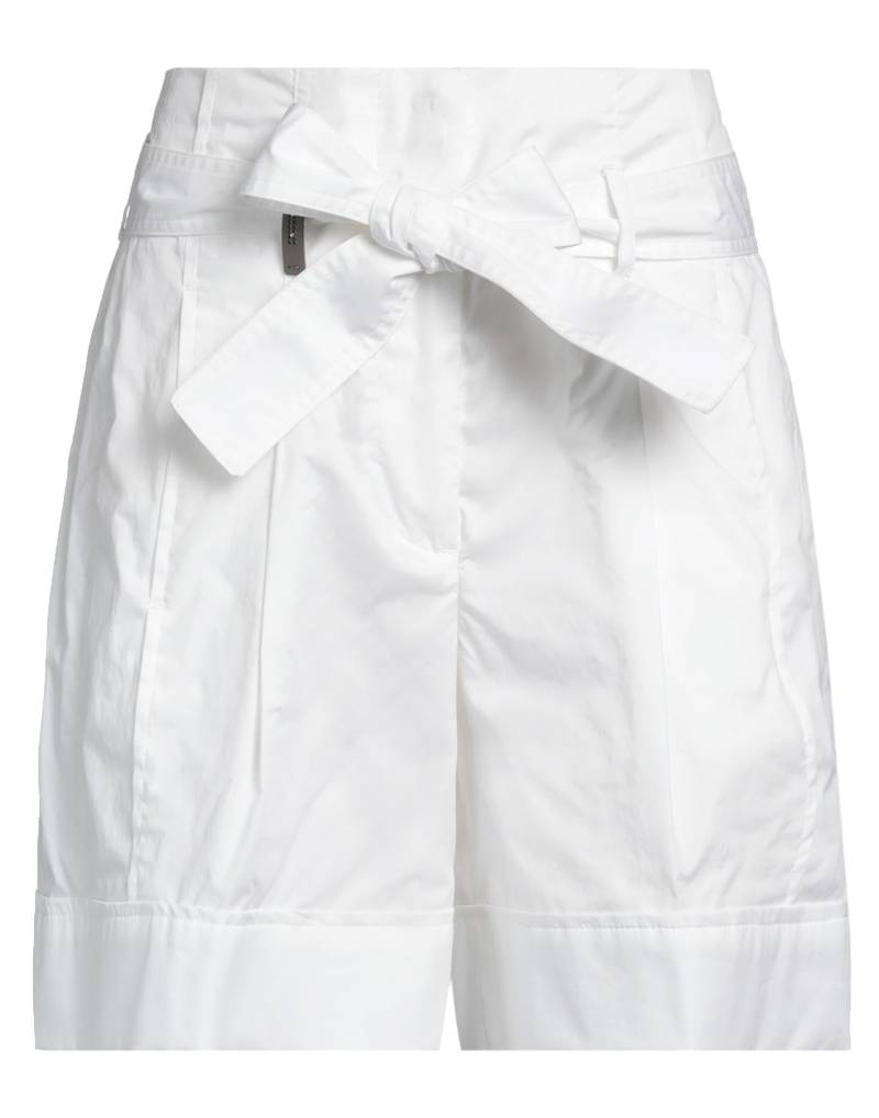 PESERICO Shorts & Bermudashorts Damen Weiß von PESERICO