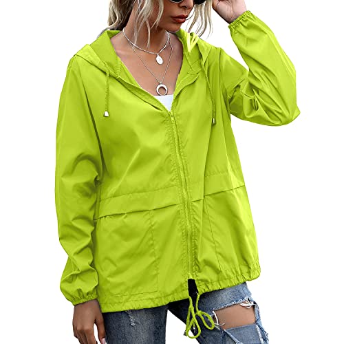 Damen Wasserdichter Regenmantel Leichte Regenjacke Kapuze Windbreaker mit Taschen für Outdoor, neon green, XXX-Large von PESION