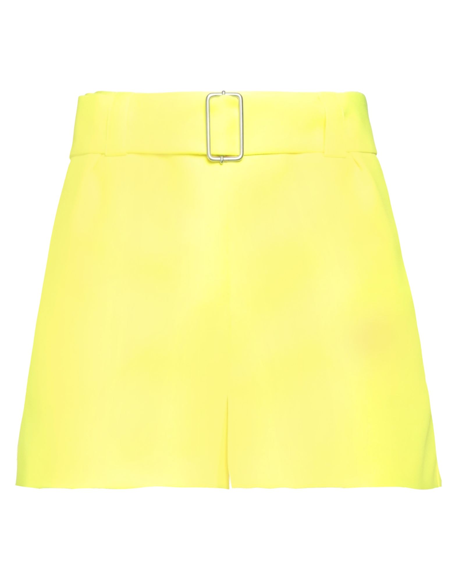 PHILOSOPHY di LORENZO SERAFINI Shorts & Bermudashorts Damen Pastellgelb von PHILOSOPHY di LORENZO SERAFINI