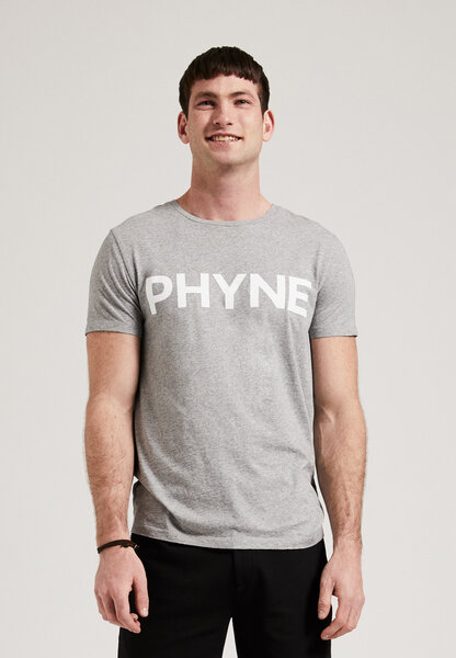 PHYNE Graues Herren T-Shirt mit Aufdruck, aus Biobaumwolle von PHYNE