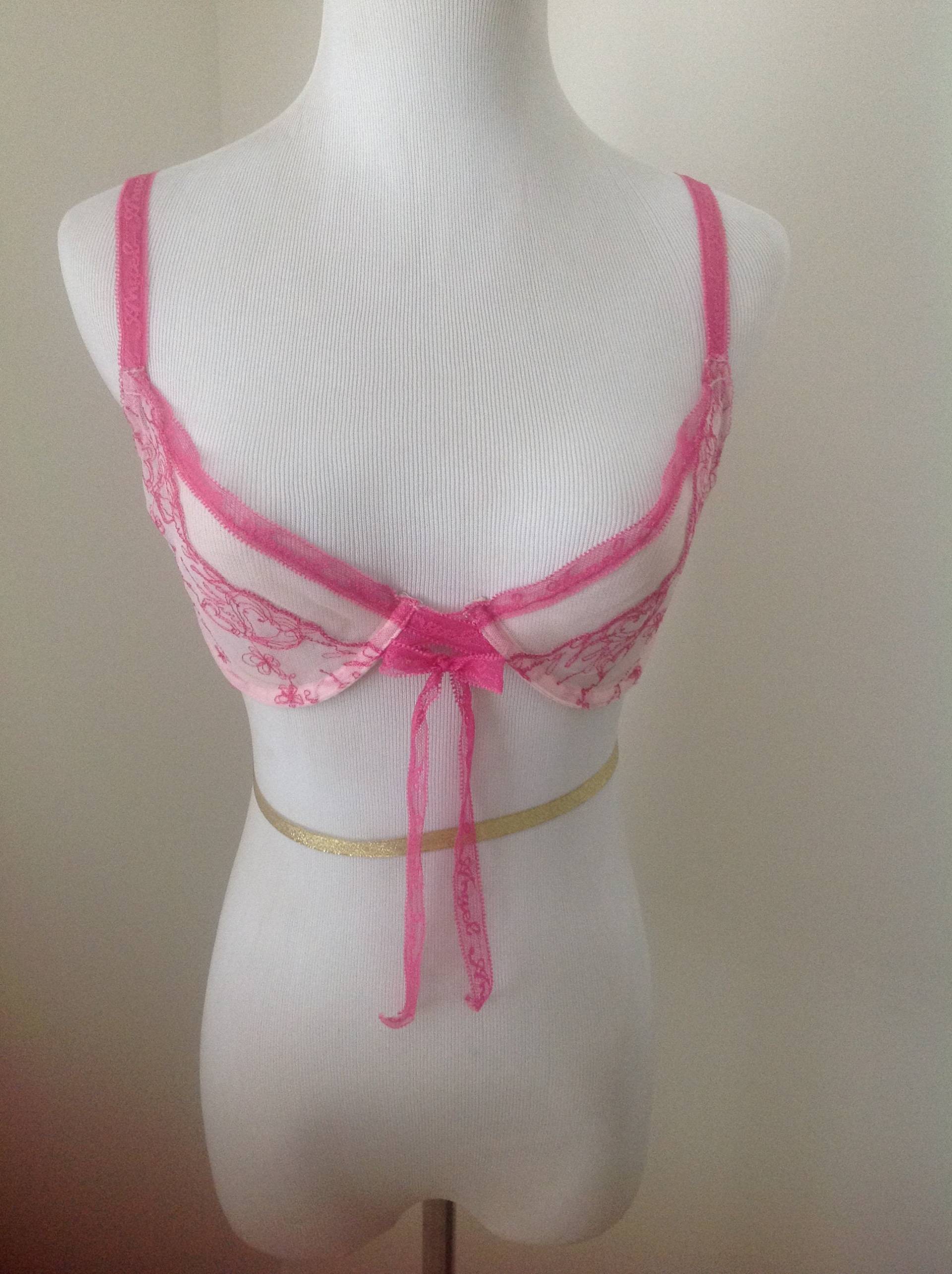 Hübscher Netz-Bh in Pink Von Victoria's Secret Angels 36C Hübscher Netz-Bh in Pink Von Victoria's Secret Angels 36C von PIGEONNANTE