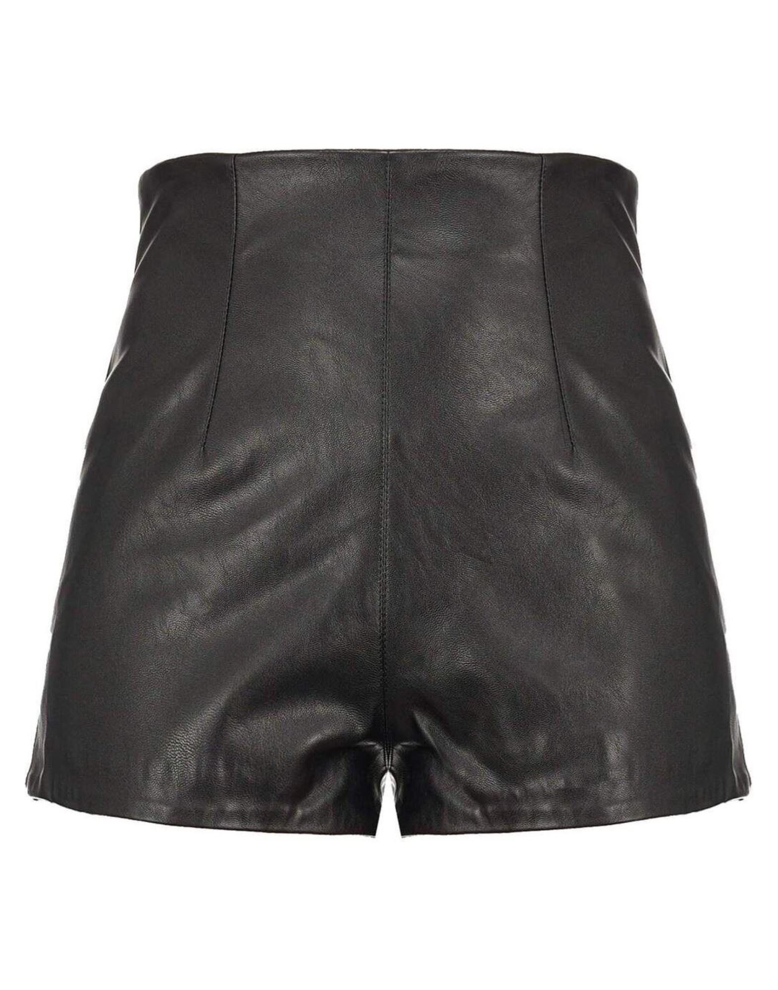 PINKO Shorts & Bermudashorts Damen Schwarz von PINKO