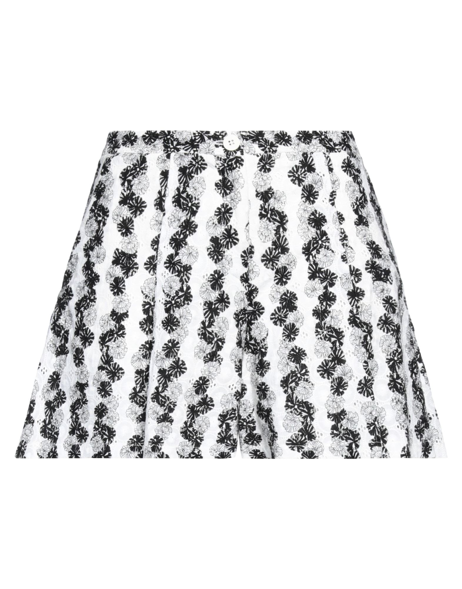 PINKO Shorts & Bermudashorts Damen Weiß von PINKO