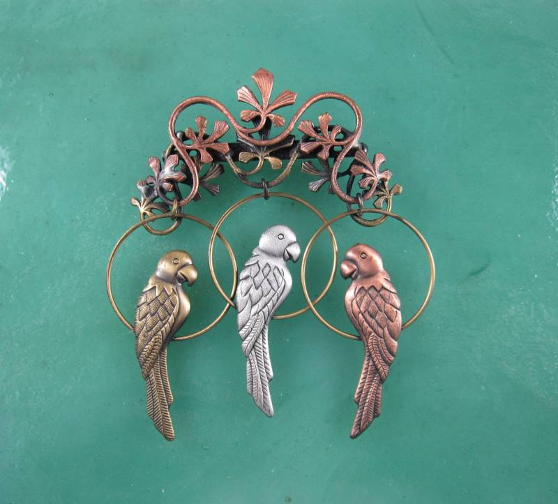Schöne Schwingende Sittich Brosche - Vogel Schmuck Beobachten Hut Pins Für Frauen Taschenbuch von PINSwithPERSONALITY