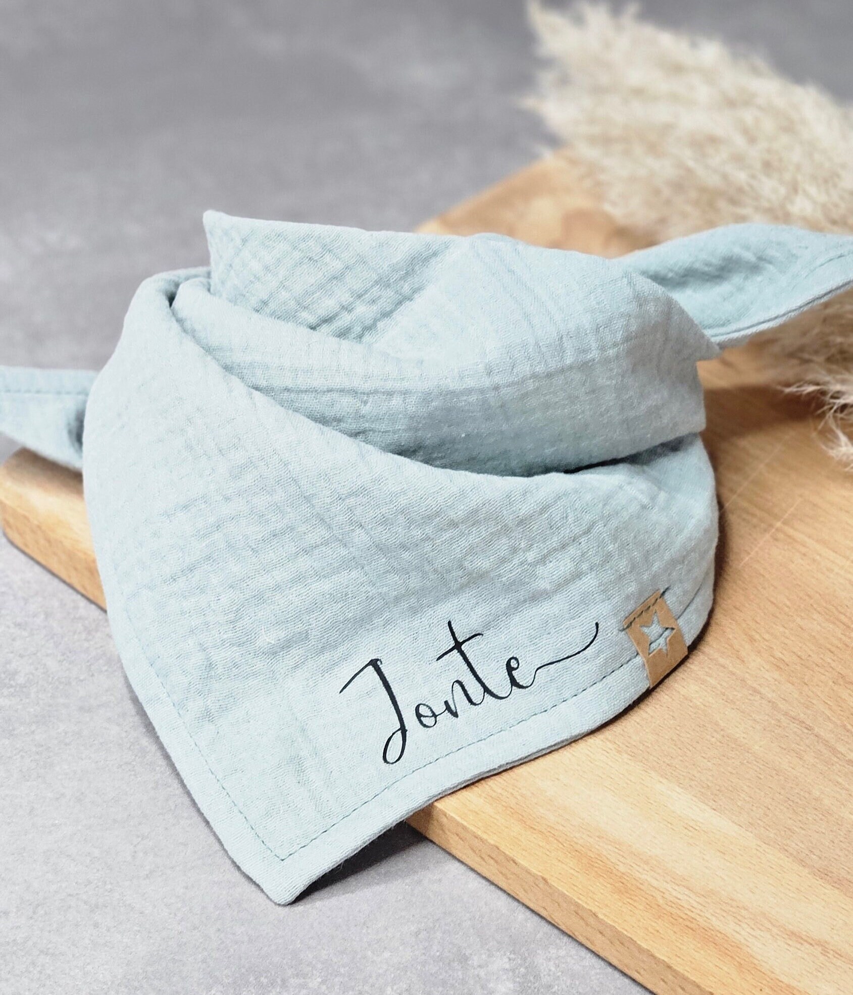 Dreieckstuch Personalisiert| Binden| Musselinschal| Knoten| Schal Mit Namen| Musselintuch| Baby| Kind| Erwachsene| Tuch Zum Knoten| Halstuch von PLOTTSOMUCH