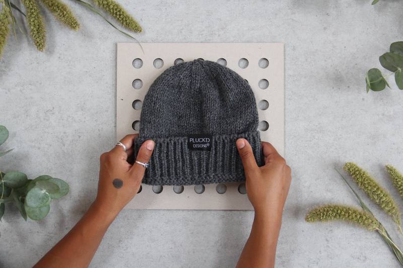 Reflektierende Krempenhut Für Erwachsene - Acryl von PLUCKDDESIGNS