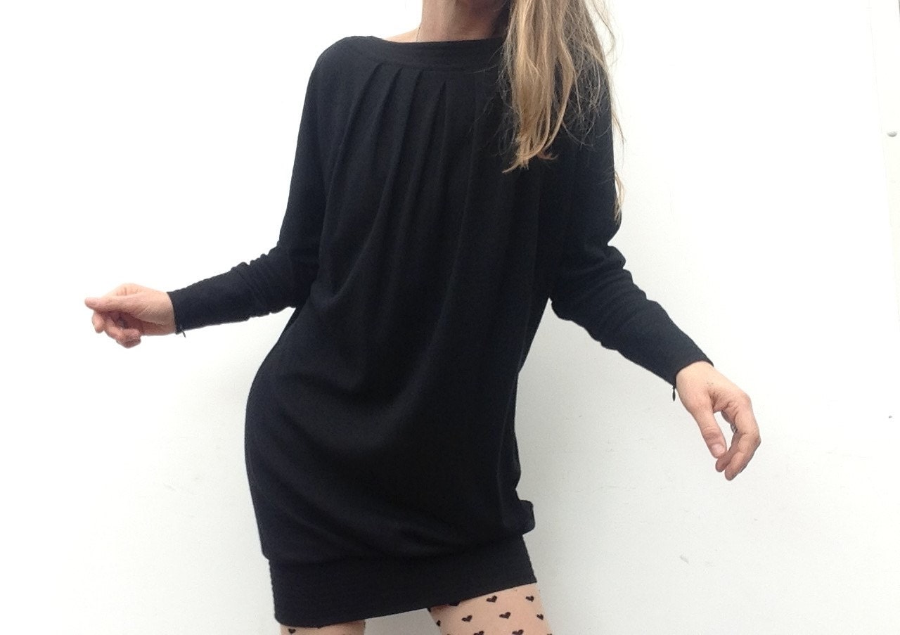 Max Mara Vintage Kleid 1990S | Schwarzes Wolle Winter Lockere Passform/Geschlossener Boden U-Ausschnitt Fledermausärmel Hergestellt in Italien von PNBvintage