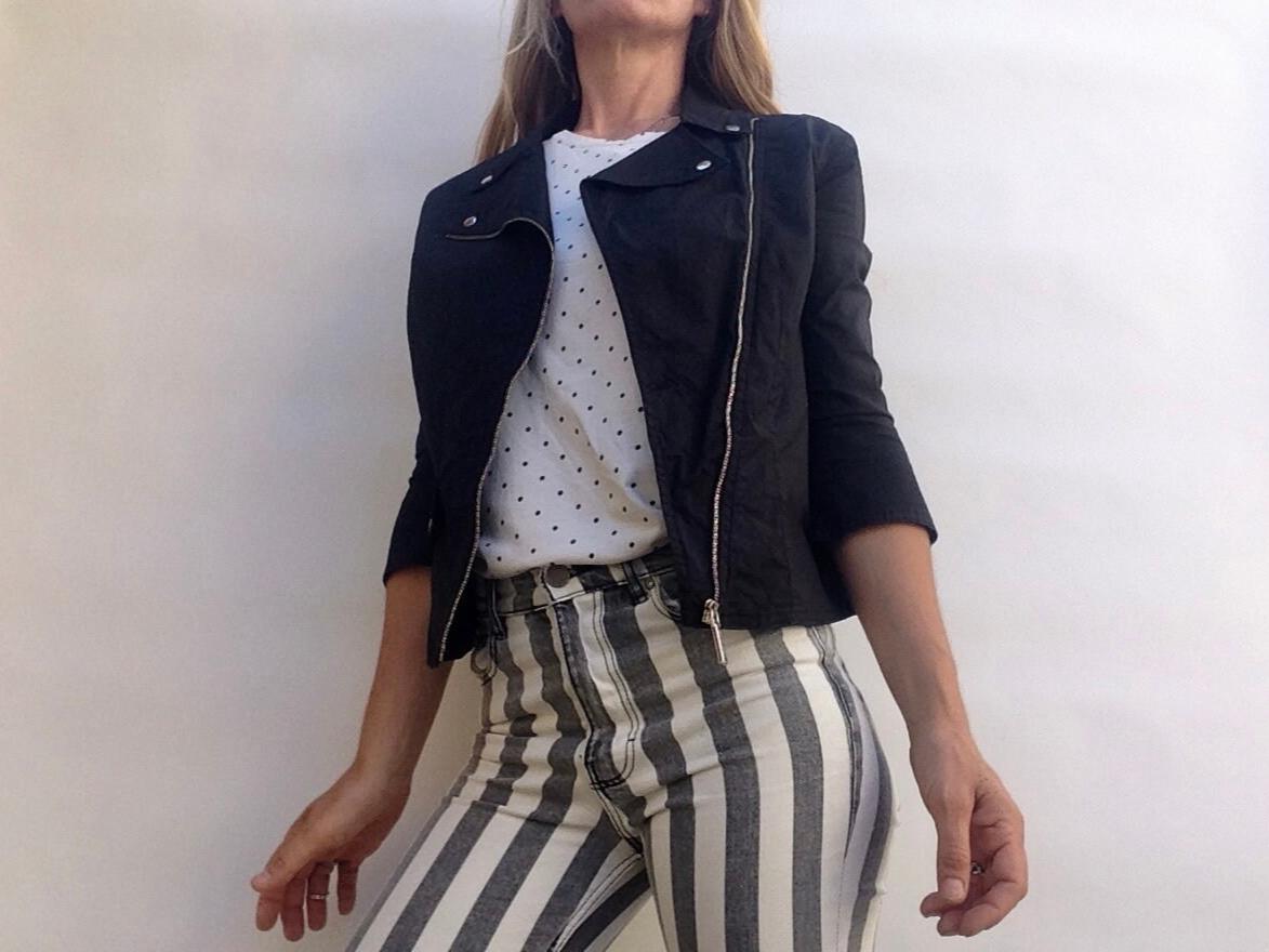 Moschino Jeans Vintage Jacke 1980Er Jahre | Schwarze Baumwolle Moto Style Cropped Zip 3/4 Ärmel Hergestellt in Italien Grösse S/M von PNBvintage