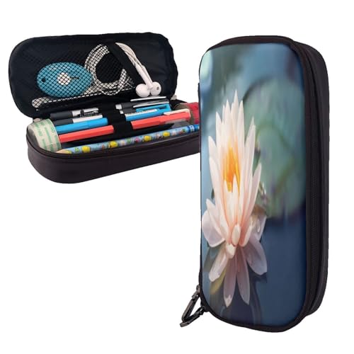 Federmäppchen aus Leder, großes Fassungsvermögen, Lotusblumen-Druck, Doppelreißverschluss, Flip-Top-Stiftetui von POKIKKJH
