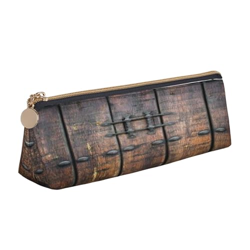 Leder-Federmäppchen, rustikaler Stall, Holztür-Druck, Reißverschluss, Stifteetui für Arbeit, Büro, für Männer und Frauen Leder-Federmäppchen, rustikaler Stall, Holztür-Druck, Reißverschluss, Stifteetui für Arbeit, Büro, für Männer und Frauen von POKIKKJH