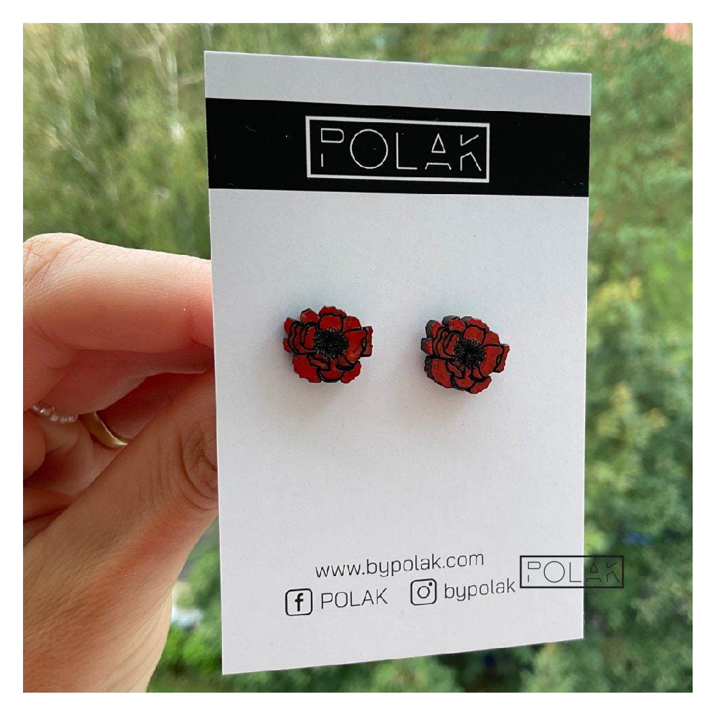 Rote Mohnblume Holzohrringe - Handgefertigter Blumenschmuck von POLAKwoodCraft