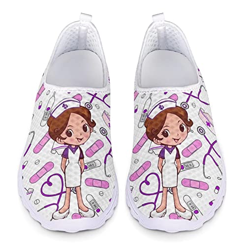 POLERO Süße Krankenschwester-Schuhe für Damen zum Hineinschlüpfen, Mode-Sneaker-Schuhe mit Cartoon-Krankenschwester-Aufdruck, Leichter Pantoffel, EU38 POLERO Süße Krankenschwester-Schuhe für Damen zum Hineinschlüpfen, Mode-Sneaker-Schuhe mit Cartoon-Krankenschwester-Aufdruck, Leichter Pantoffel, EU38 von POLERO