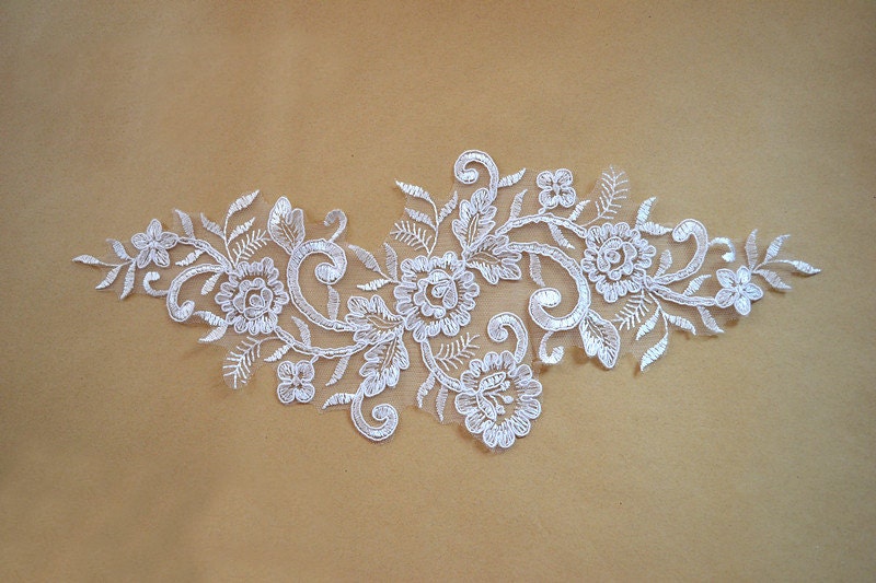 1 Paar Spitzenapplikationen, Elfenbein Gestickten Blumen, Patches Für Hochzeit Zubehör, Braut Haar Flower, Headpiece(120-86 von POPOLace