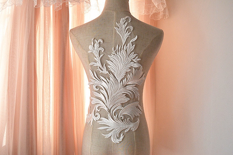 1 Stück Lace Appliques, Elfenbein-Stickbare Blumen, Patches Für Hochzeits-Lieferungen, Braut Dress Flower, Diy | 120-165 von POPOLace