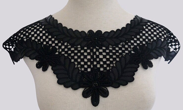 1 Stück Venedig Black Cotton Spitzenkragen Appliques, Floral Emboridered Collar, For Dress, Collar-129-78 von POPOLace