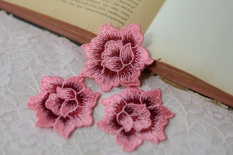 5 Stück Blume Spitze Applikationen, Bestickte Applikation Patches Für Kleid Liefert, Haarblume Und Kopfschmuck | 69-151 von POPOLace