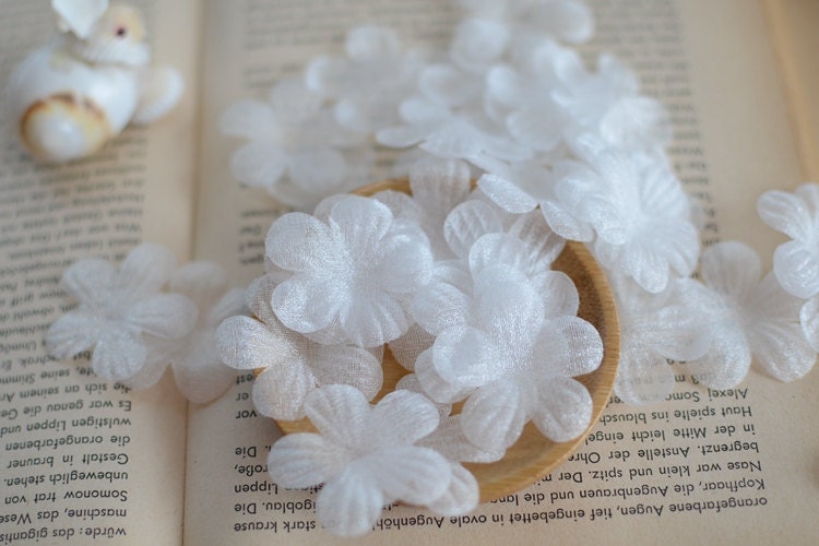 50 Stück Elfenbein Floral Applikationen, Blumen, Nähen Auf Patches Für Kleid Liefert, Diy, Spitze Blume, Perlen Applikation | 69-219 50 Stück Elfenbein Floral Applikationen, Blumen, Nähen Auf Patches Für Kleid Liefert, Diy, Spitze Blume, Perlen Applikation | 69-219 von POPOLace