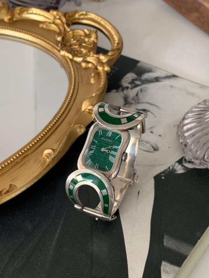 Seltene Gucci Vintage 925 Sterling Silber, Grüne Emaille Uhr , Armband Gürteluhr Unisexuhr von POPTheCenturyTime