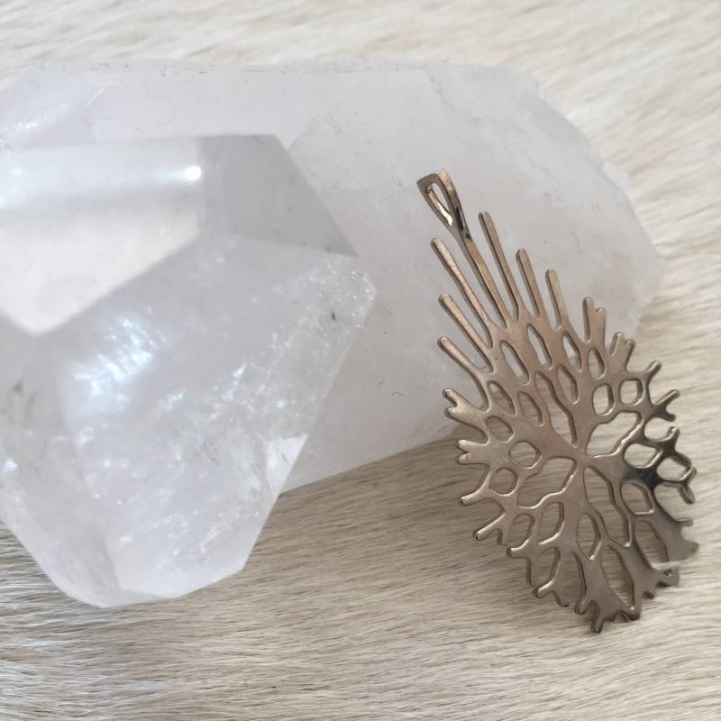 Handgefertigte Weiße Bronze Heiliger Baum Anhänger von POTIONSANDSUCH